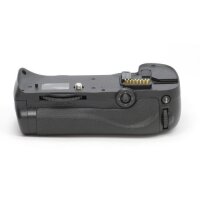 Minadax Profi Batteriegriff fuer Nikon D700, D300s, D300 - ersetzt MB-D10 fuer 1 zusaetzlichen EN-EL3e Akku oder 8 AA Batterien + 1x Neopren Handgelenkschlaufe