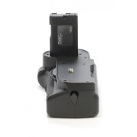 Minadax Profi Batteriegriff kompatibel mit Nikon D5300, D5200, D5100 inklusiv 4x EN-EL14 Nachbau-Akkus - hochwertiger Handgriff mit Hochformatauslöser
